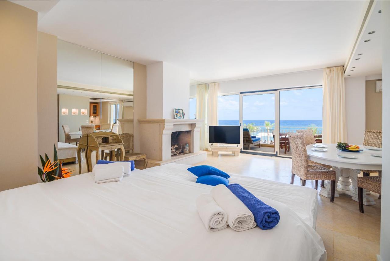 Aparthotel Parthenis Beach, By The Sea