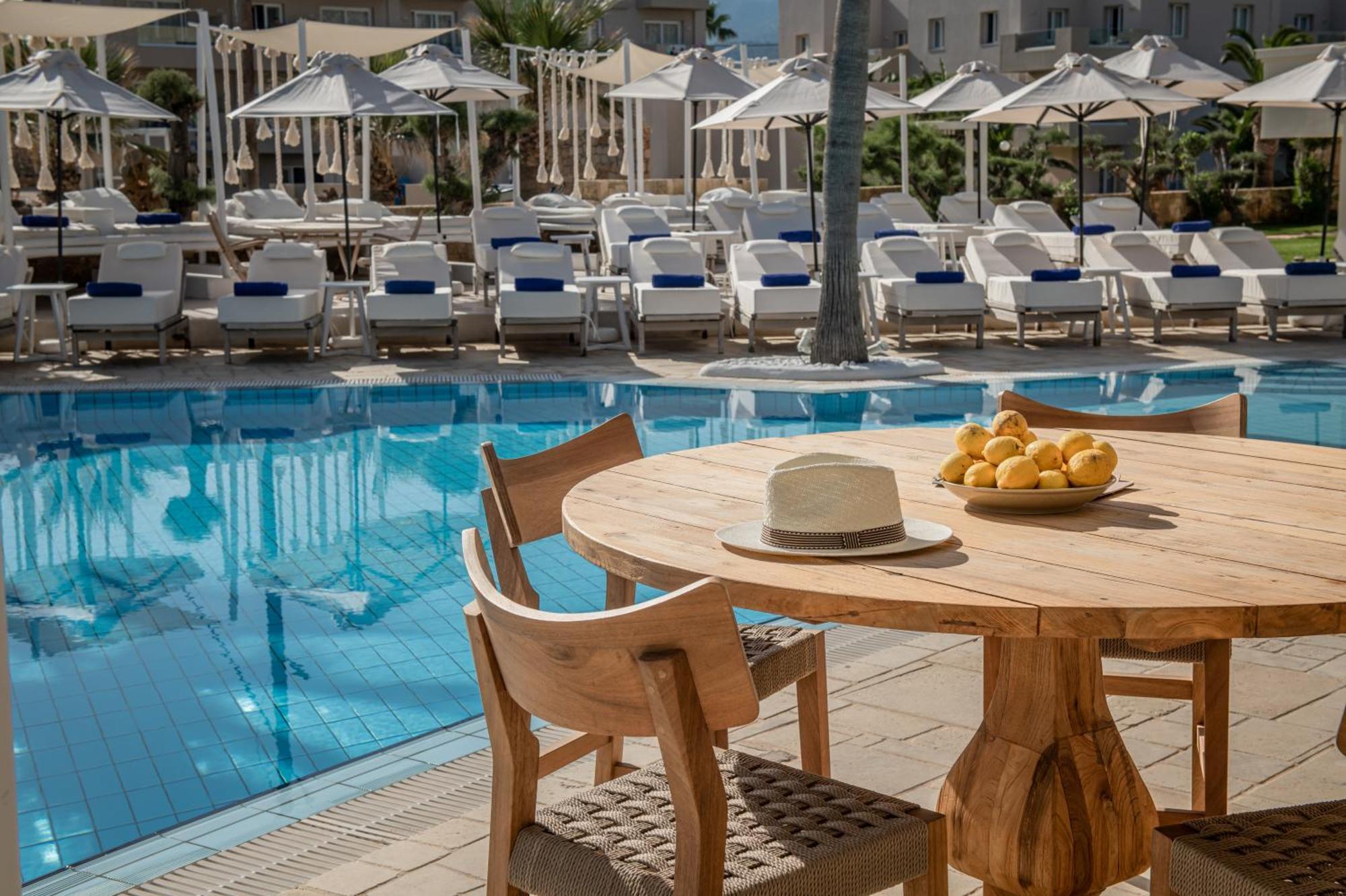 Aparthotel Parthenis Beach, By The Sea 3*