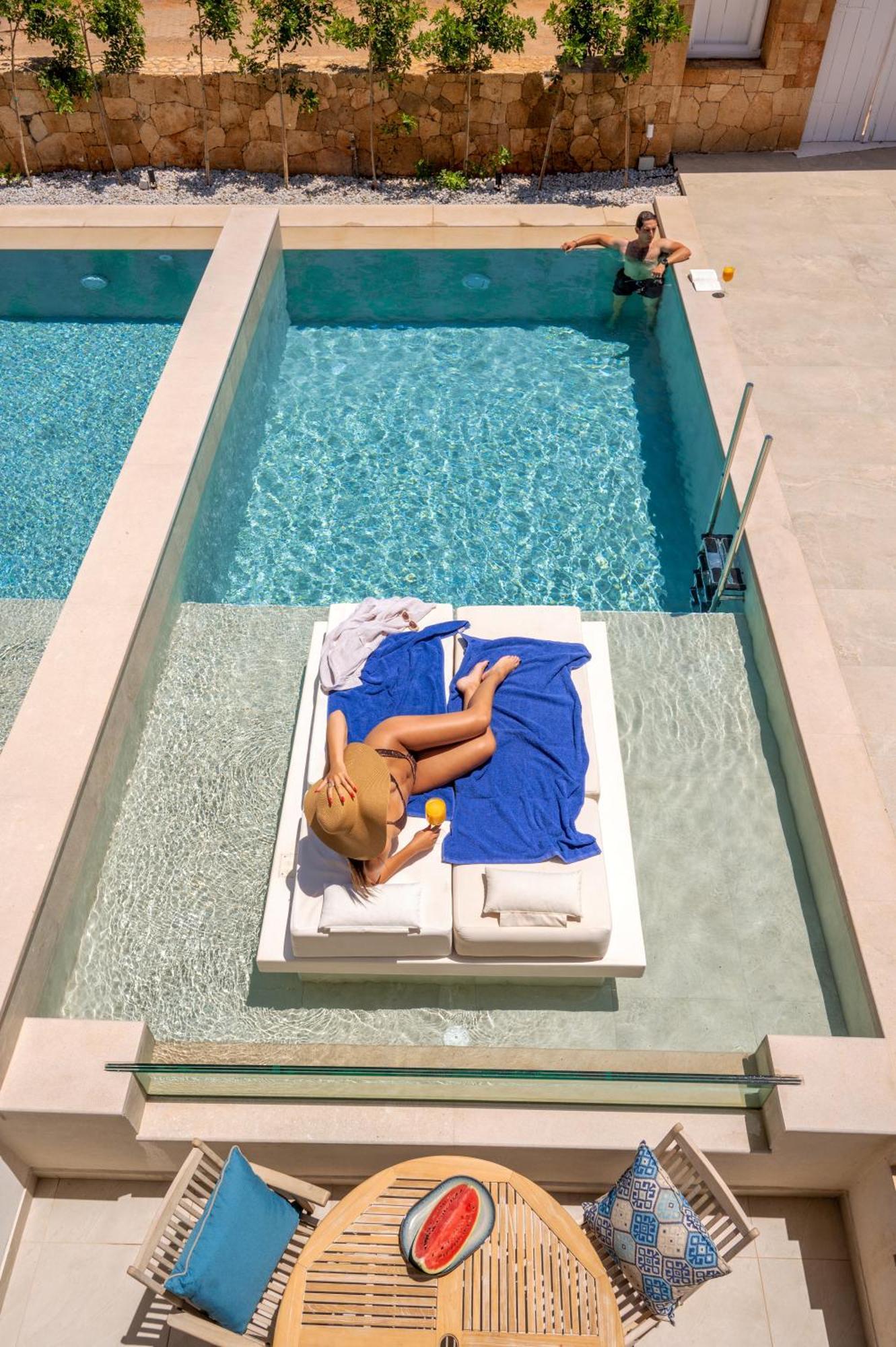 Aparthotel Parthenis Beach, By The Sea